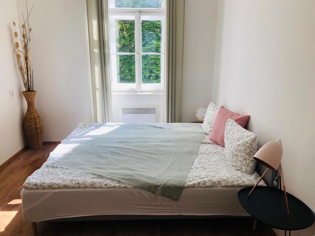 Adam&Eva Rooms Prága Kültér fotó